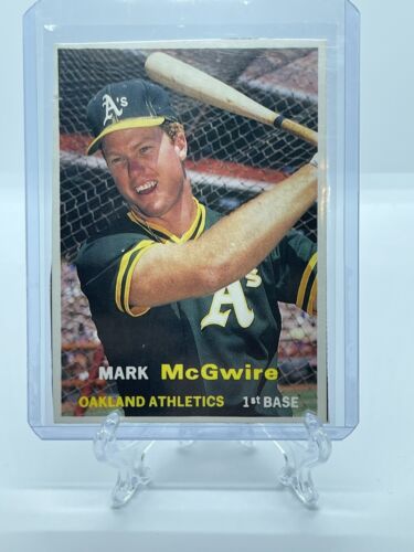 1990 SCD Baseball Card Pocket Price Guide Monthly Magazine #42 Mark McGwire  - Afbeelding 1 van 2
