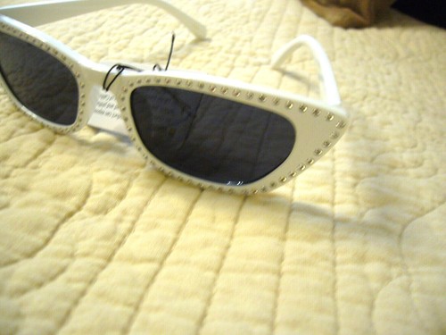 Women's Sunglasses Vintage Cat Eye Ladies Sunglasses Sexy Rhinestone Look 6542 - Picture 6 of 10