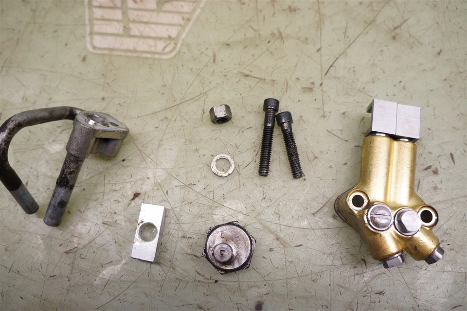 Triumph T140V T140ES 1982 ES Bonneville TSS T140 Electro *2849 bomba de aceite Foto 3 de 4