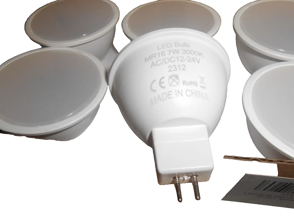 Six Pack MR16 GU5.3 7W 3000K 12-24V LED Light Bulbs - Image 2 of 3