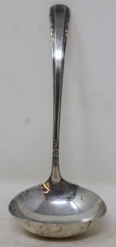 International Silver "Courtship" Gravy Ladle No Mono 52g Sterling intro'd 1936