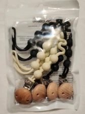 Seposeve Silcone Pacifier Clip - 4 Pack - 2 Black/2 White - New