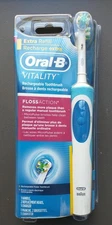 NEW Oral-B Vitality Rechargeable Electric Toothbrush with Bonus 2 Brush Heads