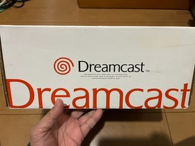 SEGA DreamCast Console (HKT-3000) & Controller with 2 games and BOX 0201