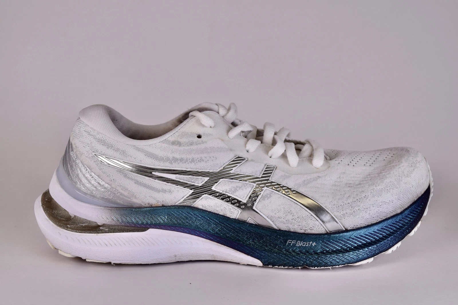 Scarpe da corsa ASICS donna Gel Kayano 29 1012B298 bianche sneakers taglia 7 5