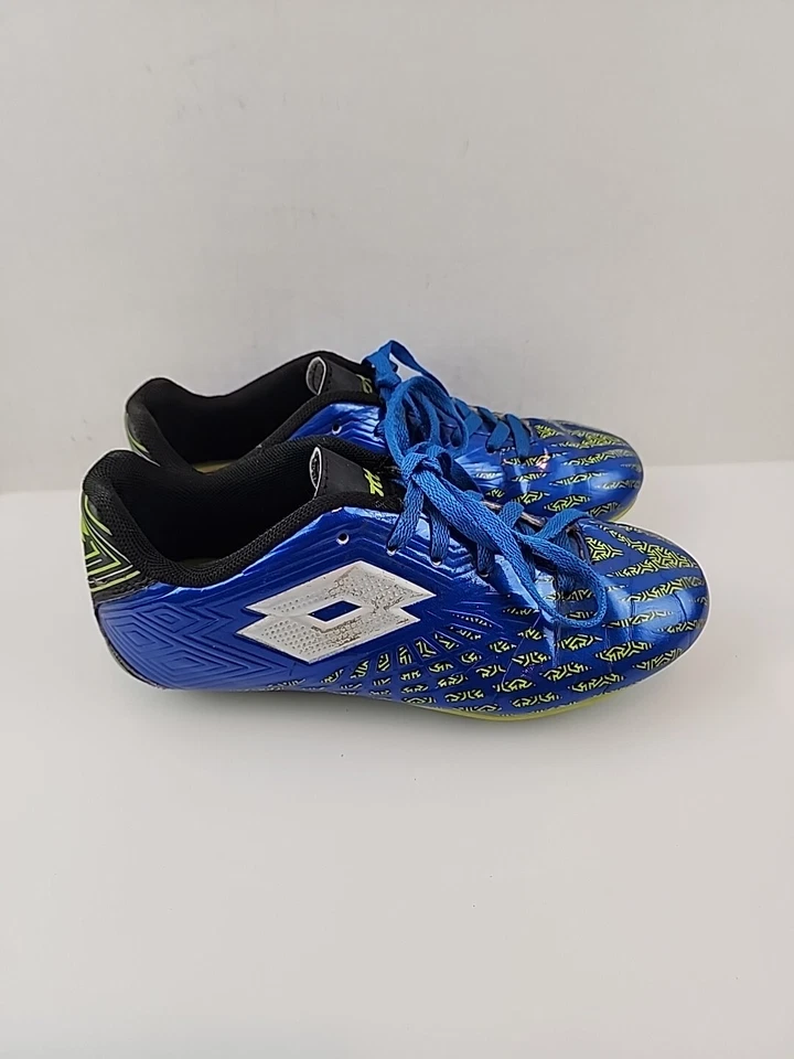 Botines de fútbol Lotto para niños azules, verdes y plateados talla 3 de Estados Unidos Foto 2 de 4