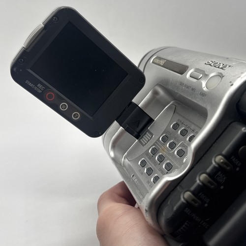 Sony Handycam CCD-TRV138 Camcorder Video Hi8 Nightshot 8mm Untested PARTS ONLY - Picture 12 of 12