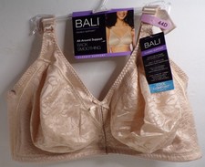 Bali by Hanes Bra Classic All Around Double Support Back Smoothing Wirefree 44D