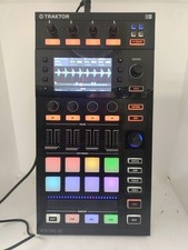 Traktor Kontrol D2 DJ Controller