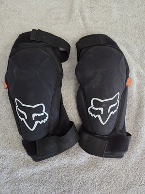 Fox Racing Launch D3O Knee Pads Guards in Black Size medium 