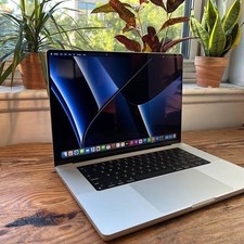2 TB 64GB RAM, 16" Apple MacBook Pro M1 Max, 10-rdzeniowy procesor 32-rdzeniowy, 2021