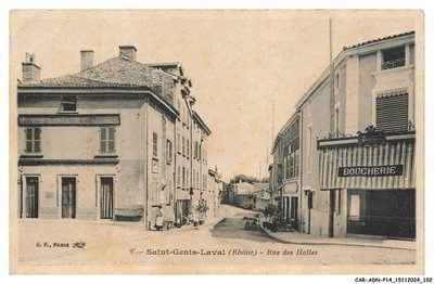 Carte Postale Ancienne (CPA) 69 - Saint-Genis-Laval, Grande Rue (vers 1900)
