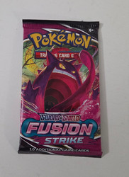 Pokemon TCG Sword & Shield Fusion Strike Sleeved Booster Pack