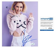 Kiernan Shipka "Chilling Adventures of Sabrina" AUTOGRAPH Signed 8x10 Photo G