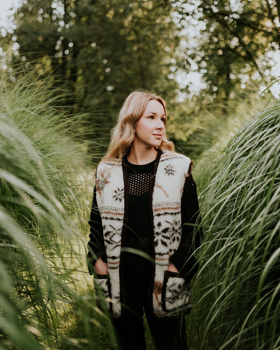 Picture 3 of 23