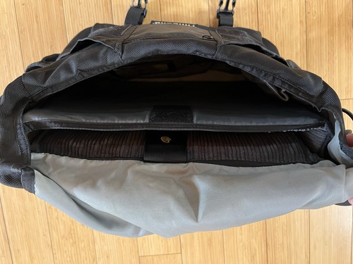Timbuk2 Durable Messenger Bag Mens Classic Black Office Bags Laptop MEDIUM - Picture 4 of 8
