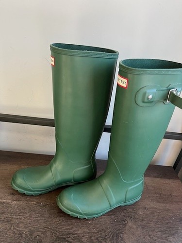 Hunter Original Tall Matte Green Rain Boots Women Size 6