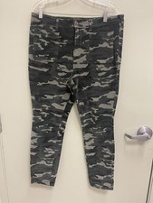 Pilcro and The Letterpress Camo Velvet High Rise Skinny Jeans / Pants size 32