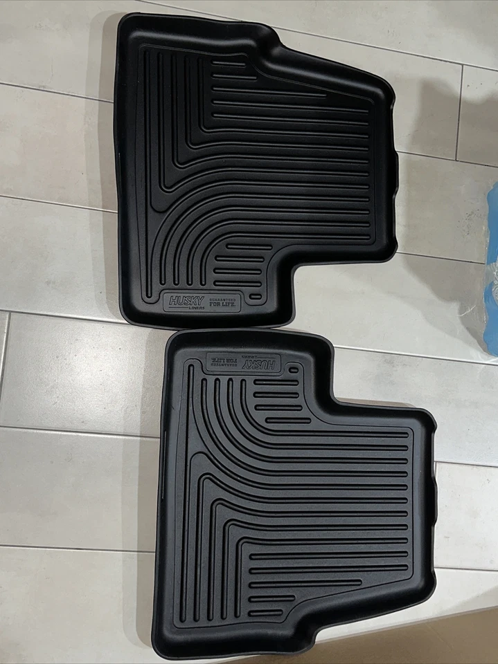 Husky Liners WeatherBeater revestimiento de piso de asiento delantero y segundo Chevrolet Volt 2019 Foto 3 de 3