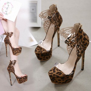 nike shoes price 2000 to 3000