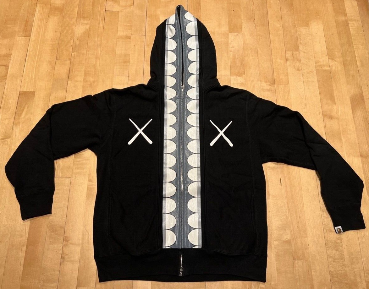 2005 Vintage A Bathing Ape BAPE KAWS Chompers Hoody Hooded 2005 Vintage A Bathing Ape BAPE KAWS Chompers Hoody Hooded