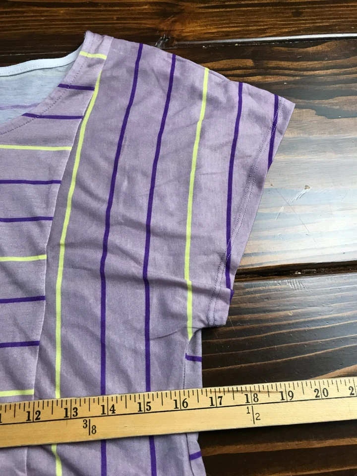 Camisa Decree, para mujer talla pequeña, morada, a rayas, manga corta Foto 3 de 4