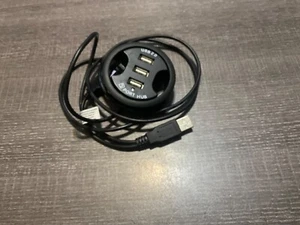 USB Hub USB 2.0 Grommet de bureau USB 2.0 Adaptateur de montage de bureau audio Hub 3 Port4816