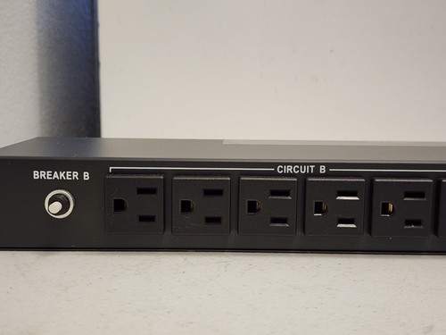 Tripplite | PDU2430 | 120V 24-Outlet Basic PDU Power Distribution Unit - Photo 2/14