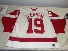 Steve Yzerman Detroit Red Wings CCM Men’s Xl Jersey 90s Vintage Clean Sewn White