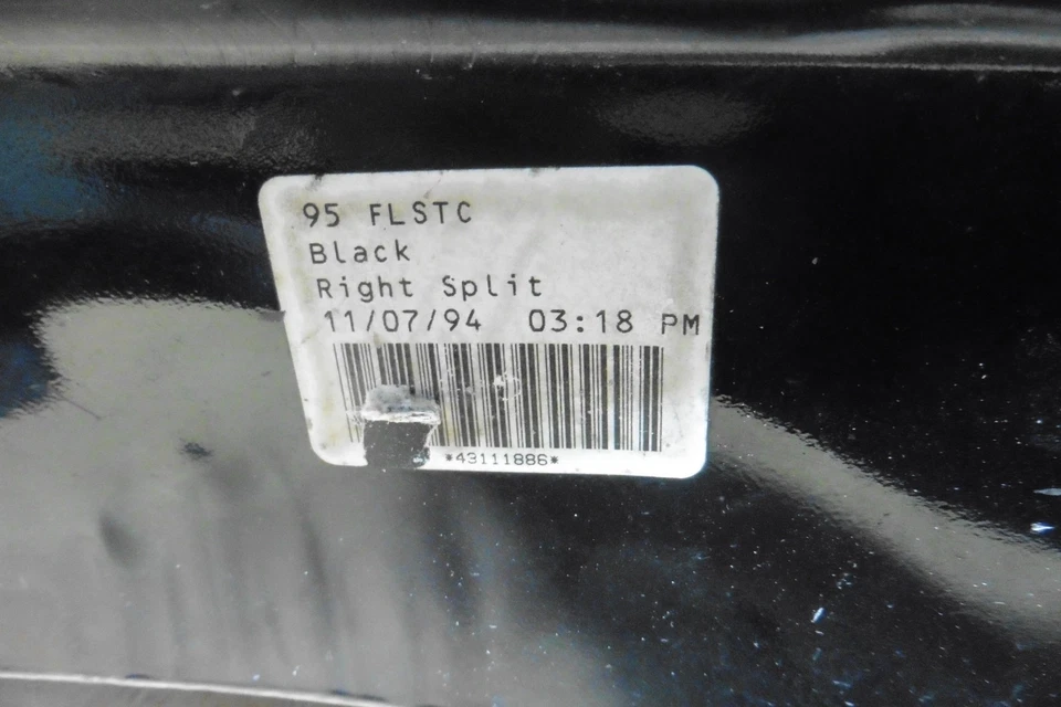 1984 to 1999 Harley Davidson Heritage Black right split softail OEM Gas Tank - Image 4 of 4