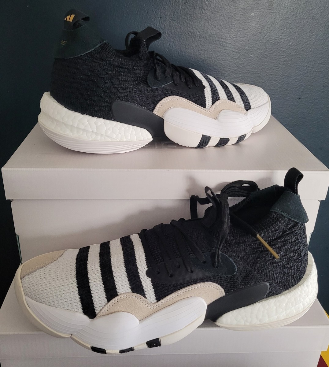 Adidas Trae Young 2.0 Super Villain Basketball Sneaker Men’s Size 10.5 US adidas Trae Young 2.0 Super Villain Men main image 3
