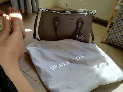 Michael Kors Tasche Leder Grau Top Zustand 