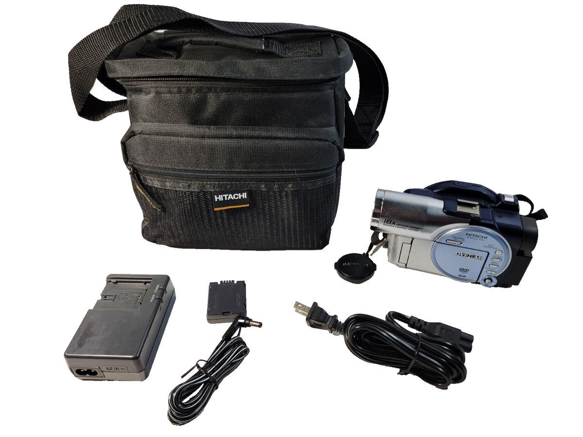 Hitachi DZ-MV550A DVD Camcorder with 18x Optical Zoom, Bundle