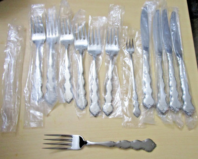 NEW LOT SET 12 Oneida Distinction Deluxe HH Stainless Steel VALERIE Forks Knives
