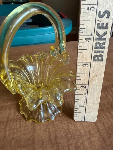 Fenton Buttercup Yellow Mini Basket signed Shelly Fenton