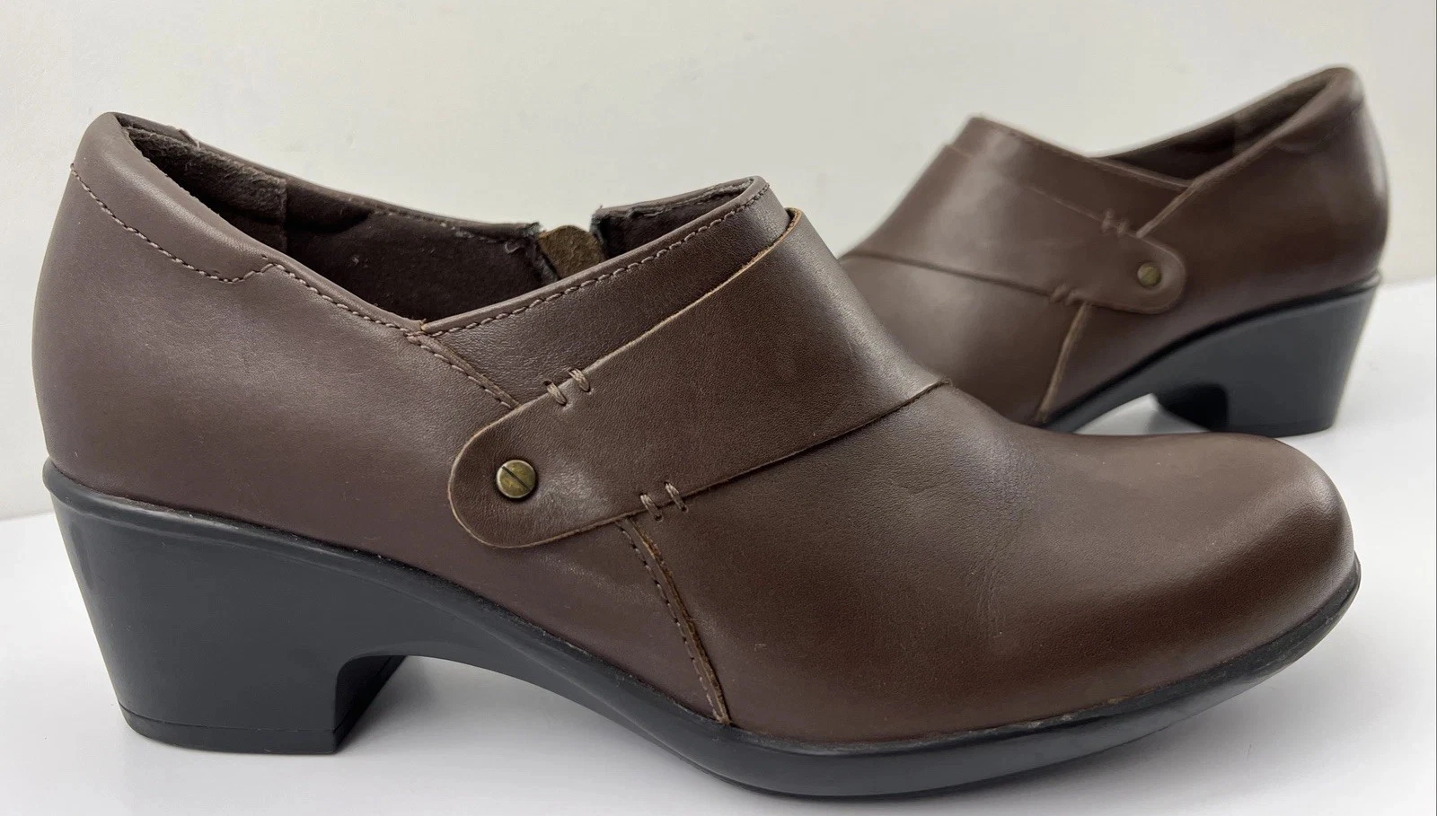 Mocassini Clarks GENETTE FROLIC donna taglia 9 5 M pelle marrone zip laterale shooties