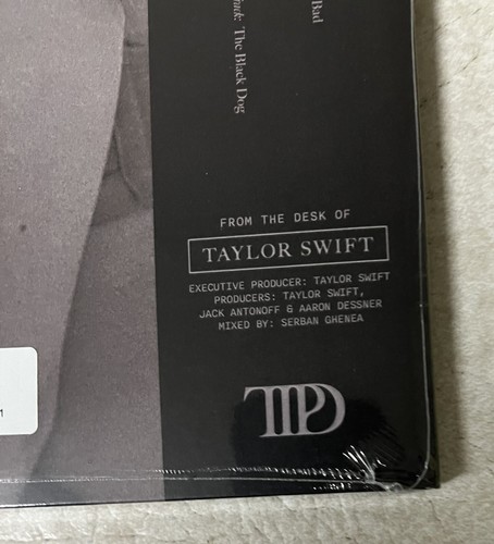 TAYLOR SWIFT The Tortured Poets Department "The Black Dog" Vinyl WITH RSD NOTE - Foto 8 di 12