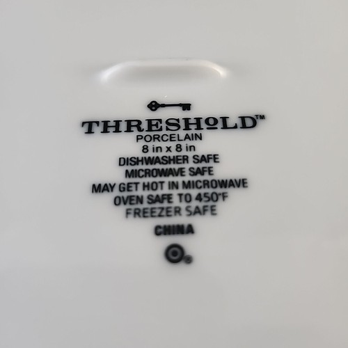 Threshold White Porcelain Casserole Dish 8" x 8" Microwave / Dishwasher Safe - Picture 10 of 10