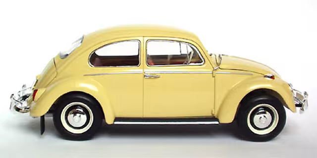 Tamiya 1/24 1966 VOLKSWAGEN BEETLE 1300 Plastic Model Kit #24136