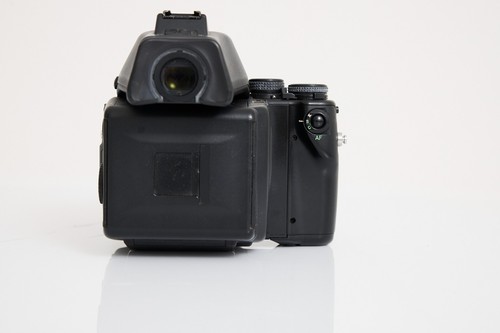Contax 645AF with CONTAX 80MM lens - Picture 4 of 10