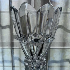 Slovenian Heavy Crystal Vase Centerpiece Tulip Pedestal 10" x 8.5"