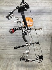 Used Hoyt Carbon Spyder 30 RH package 40-50# 28.5" Snow Camo