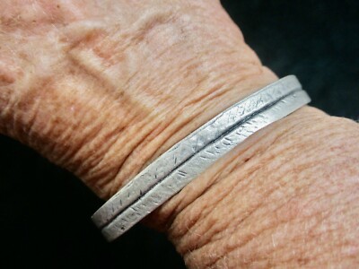 Vintage-Contemporary Matte Hammered Finished Silver Tone w/Life Line Design E