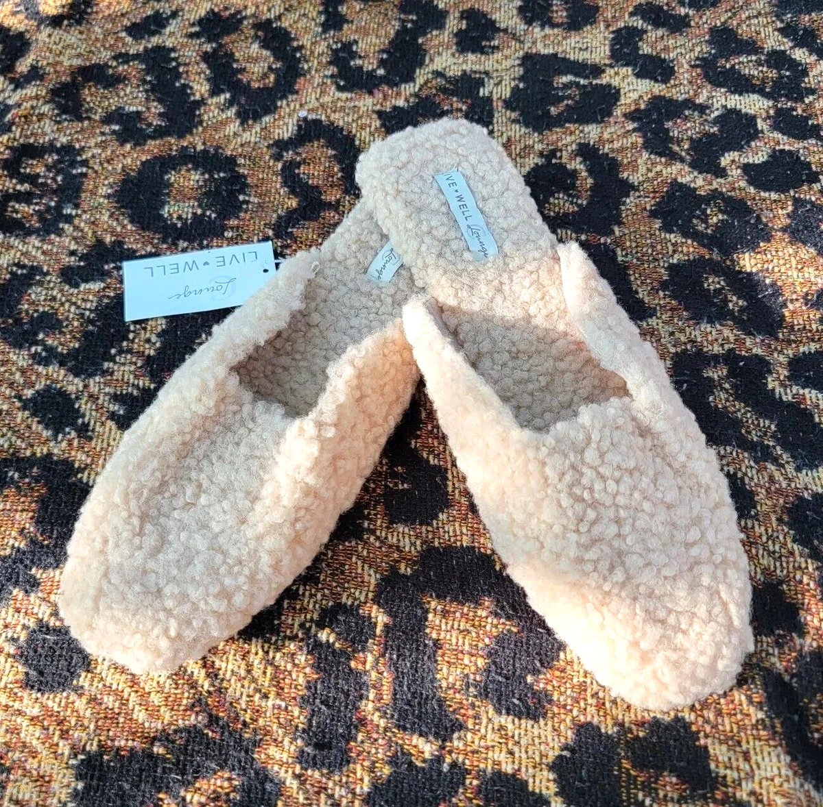 Fluffy scuffs store