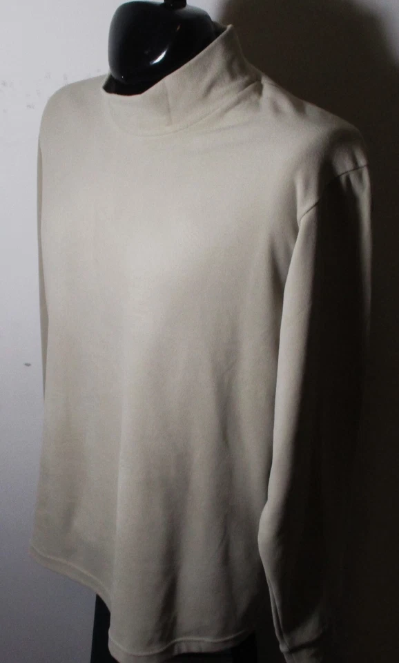 Camiseta deportiva UNI QLO tostada manga larga cuello falso polar talla XL Foto 4 de 4