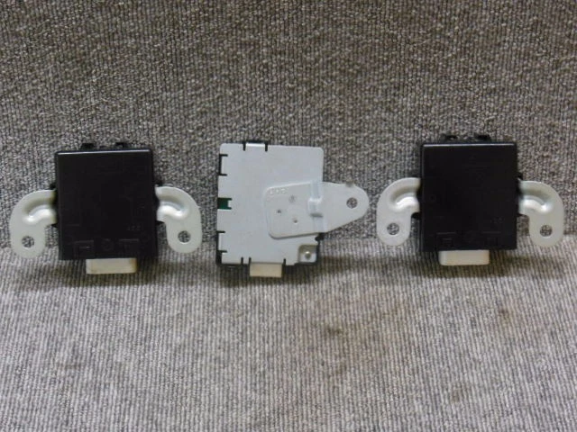 Toyota Noah Voxy AZR60 2001 2007 receptor control de puerta control de puerta lateral JDM OEM Foto 2 de 4