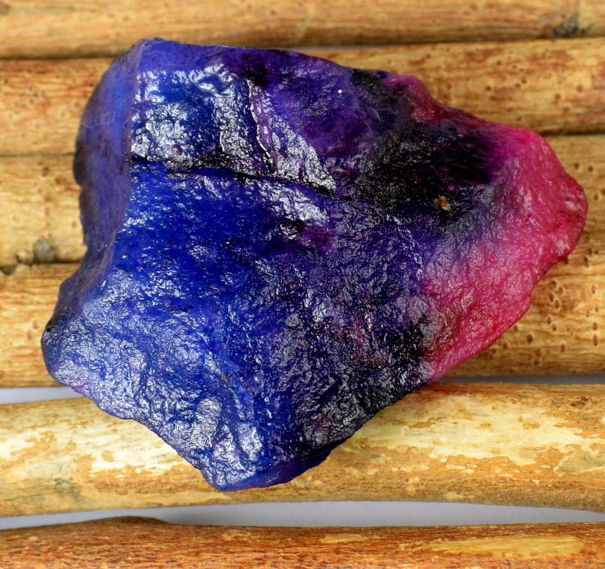 342.70 Ct Natural Bi- Color Sapphire Gemstone Specimen Rough