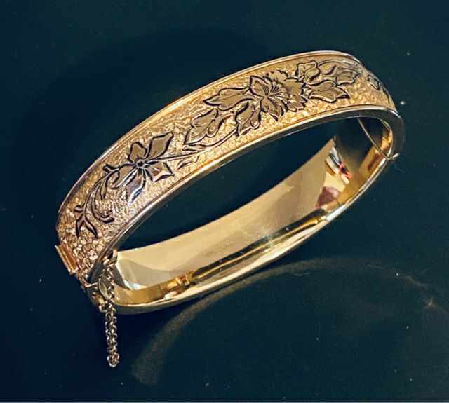 FM Co Vintage Gold Filled Etched Hinged Bangle Bracelet