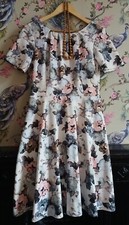 Vintage style cream & salmon floral occasion dress size 14 Billie & Blossom 