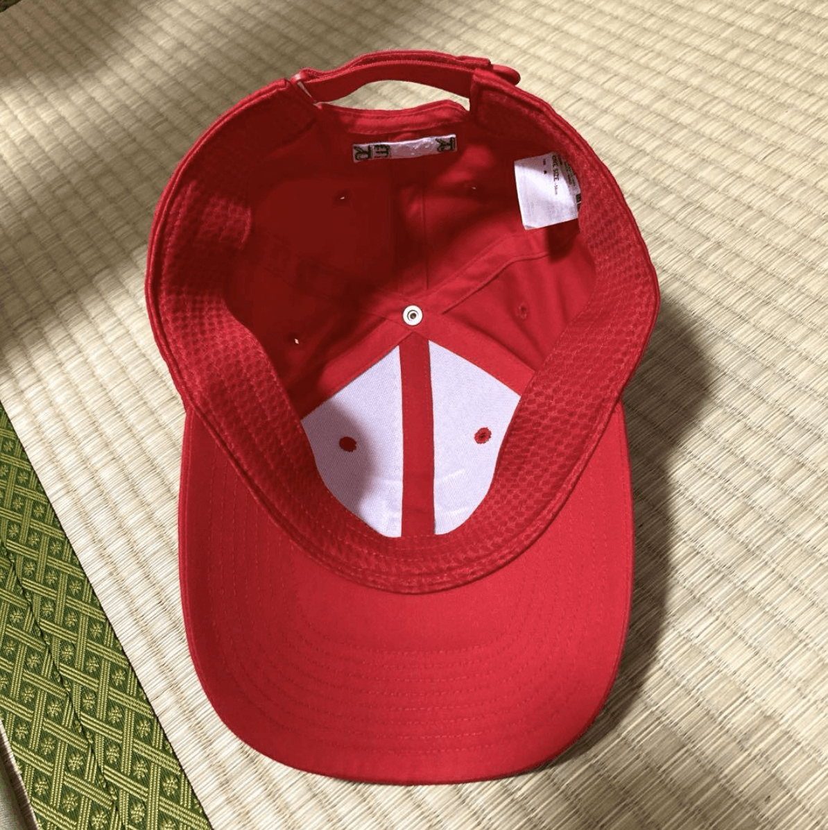 UNIQLO RF CAP (BLACK/WHITE) 新品・タグ付き UNIQLO Roger Federer RF Cap One Size Black and Gold Cap Hat